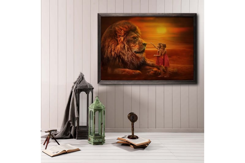 Girls Looking At Lion Foto Orange - 70x50 cm - Posters & plakater - Dyreplakater