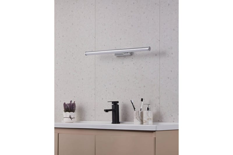 Væglampe Eglo Vadumi 600 mm - Hvid/Krom - Belysning - Badeværelsesbelysning