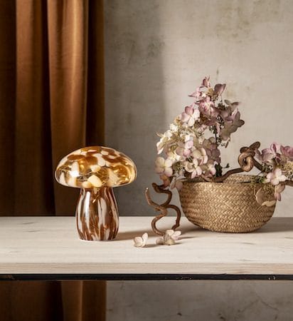 Funghi glasdekoration 15 cm - Brun/hvid - Belysning - Lamper & indendørsbelysning - Dekorativ belysning