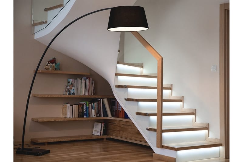Benue Gulvlampe 188 cm - Sort - Belysning - Lamper & indendørsbelysning - Gulvlampe & standerlampe