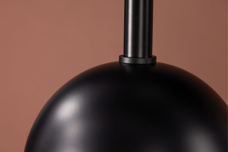 Narbonne Pendellampe 27,5 cm - Sort - Belysning - Lamper & indendørsbelysning - Loftlampe - Pendellamper & hængelamper