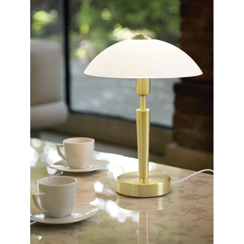 Bordlampe Solo med touch - Mat messing - Belysning - Lamper & indendørsbelysning - Sengelampe - Sengelampe bord