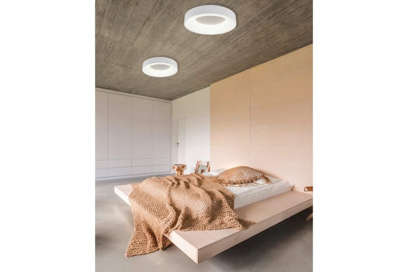 Loftlampe TRIO Girona - Belysning - Lamper & indendørsbelysning - Soveværelse lampe - Taklampa sovrum