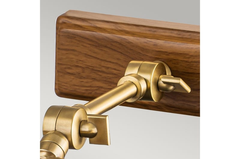 Billedlys Elstead Lighting Winchfield 445x127x318 mm, Aldret messing og eg effekt - 445x127x318 mm, Aldret messing og eg effekt - Belysning - Lamper & indendørsbelysning - Væglampe