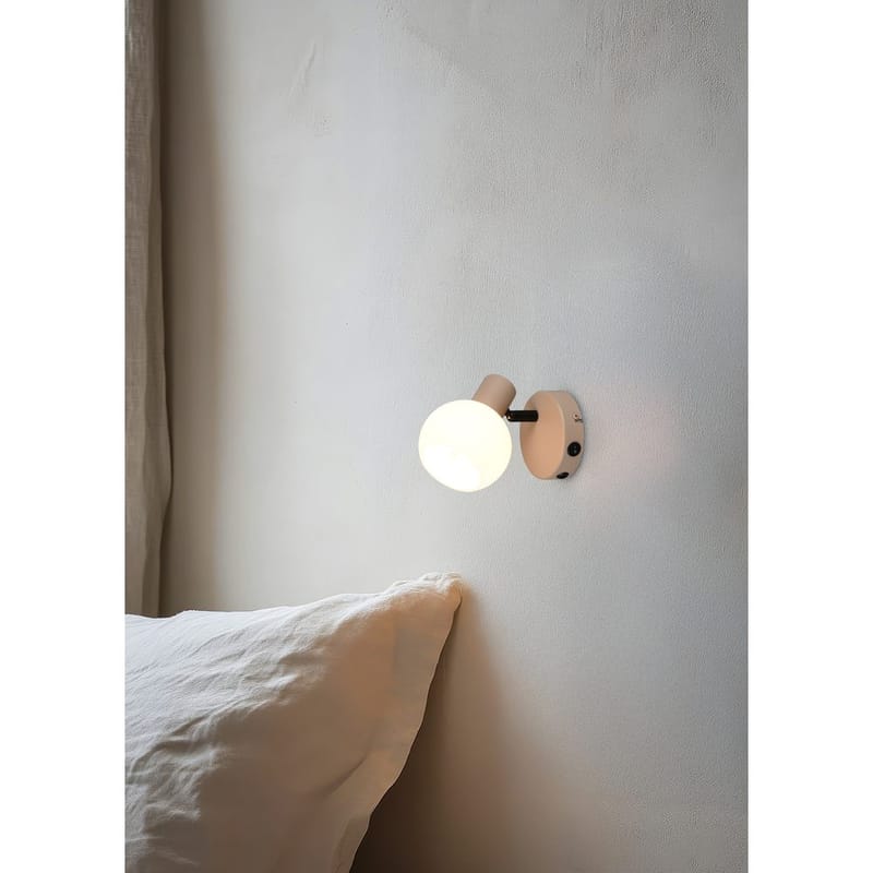 Væglampe TRIO Boba - 1 lampe - Belysning - Lamper & indendørsbelysning - Væglampe