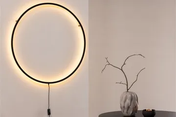 Sörmjöle x Josefin Lustig Væglampe 100 cm - Sort - Belysning - Lamper & indendørsbelysning - Væglampe - Vægplafond