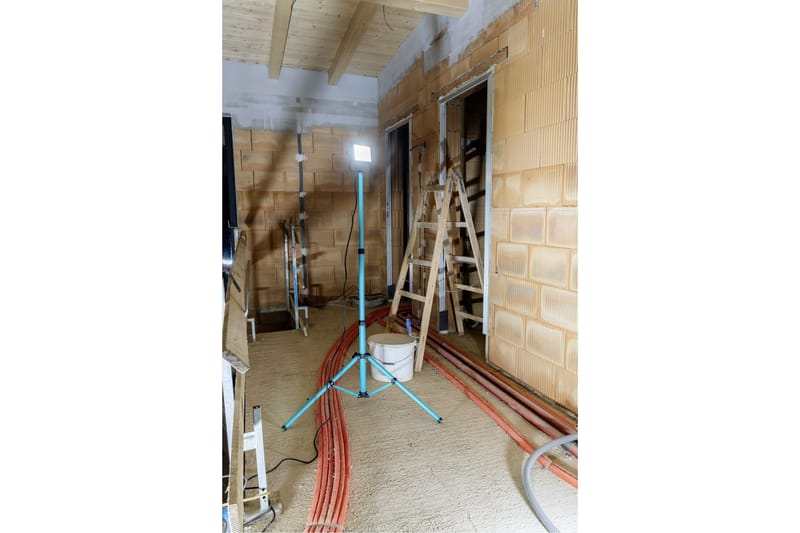 Arbejdsbelysning Eglo LED-Stativstrålkaster 30W - Belysning - Lamper & indendørsbelysning - Bordlampe - Skrivebordslampe