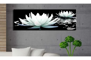 Billede Alabaster Lilies 135x45 - Artgeist sp. z o. o. - Boligtilbehør - Billeder & kunst - Billeder på lærred