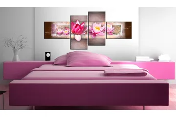 Billede Delicate Water Lilies 100x45 - Artgeist sp. z o. o. - Boligtilbehør - Billeder & kunst - Billeder på lærred