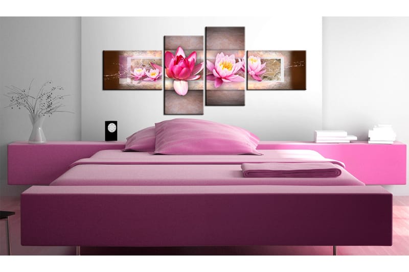 Billede Delicate Water Lilies 100x45 - Artgeist sp. z o. o. - Boligtilbehør - Billeder & kunst - Billeder på lærred