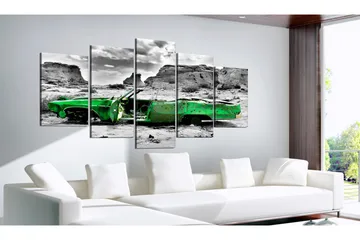 Billede Green Retro Car At Colorado Desert 100x50 - Artgeist sp. z o. o. - Boligtilbehør - Billeder & kunst - Billeder på lærred