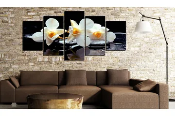 Billede Orchids With Orange Accent 200x100 - Artgeist sp. z o. o. - Boligtilbehør - Billeder & kunst - Billeder på lærred