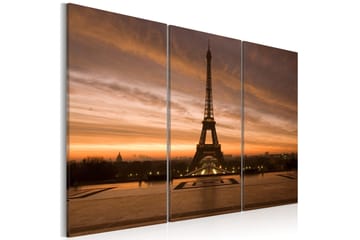 Billede the Eiffel Tower at dusk 90x60