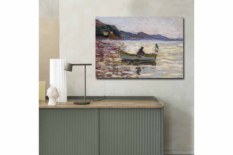 Lærred 70x100 cm - Båd med to personer, der fisker på en glitrende sø under en lys himmel - Blå / Grøn / Beige - Boligtilbehør - Billeder & kunst - Billeder på lærred