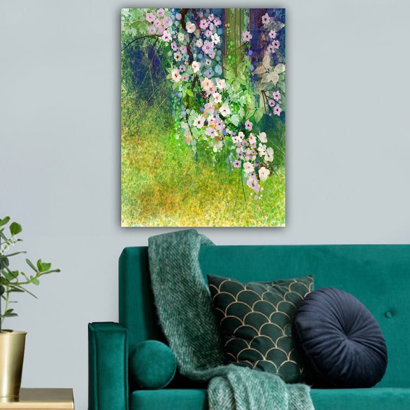 Lærred 70x100 cm - Blomstrende grene med lyserøde og hvide blomster i et frodigt miljø - Lyserød / Grøn / Hvid - Boligtilbehør - Billeder & kunst - Billeder på lærred