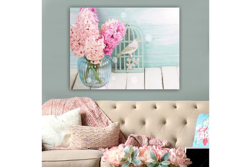 Lærred 70x100 cm - Buket af lyserøde hyacinter i en glasvase - Lyserød / Lyseblå / Grøn - Boligtilbehør - Billeder & kunst - Billeder på lærred