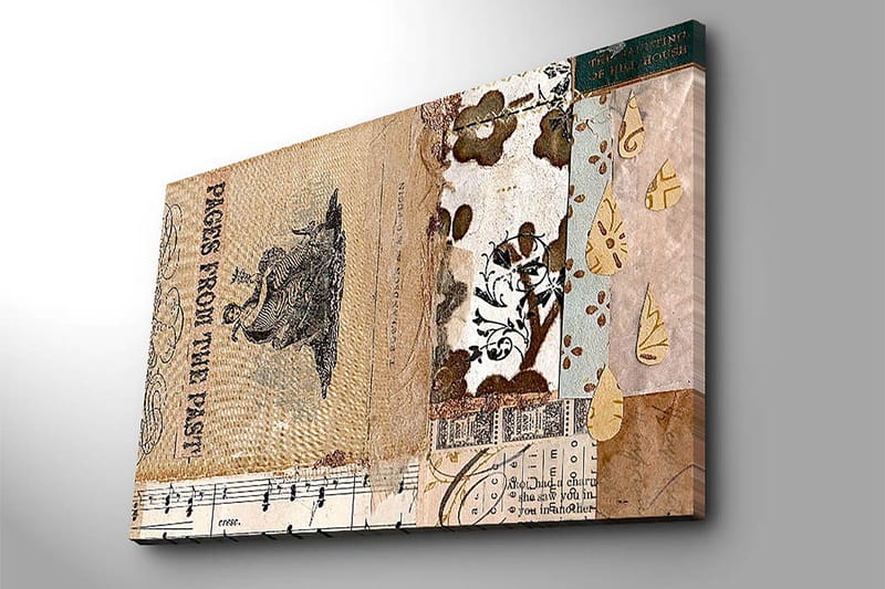 Lærred 70x100 cm - Collage af gamle bogblade og dekorative mønstre med en central figur, der fremhæver nostalgi og historie - Beige / Brun / Sort - Boligtilbehør - Billeder & kunst - Billeder på lærred