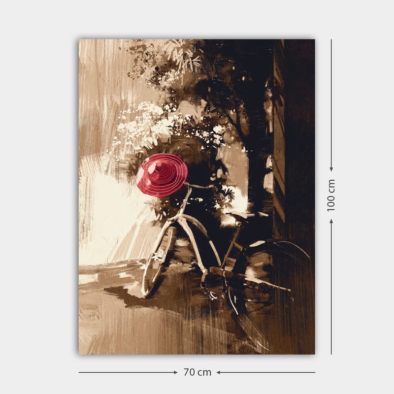Lærred 70x100 cm - Cykel med rød hat stående i et frodigt grønt miljø - Rød / Brun / Sort - Boligtilbehør - Billeder & kunst - Billeder på lærred