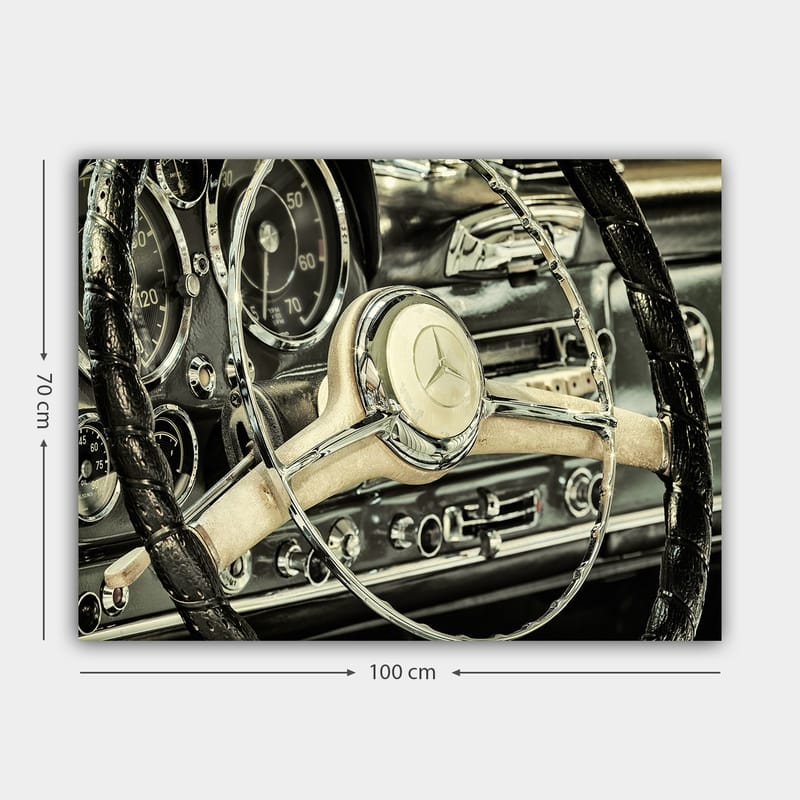 Lærred 70x100 cm - Detaljeret nærbillede af rat og instrumentbræt i en klassisk bil - Sølv / Sort / Beige - Boligtilbehør - Billeder & kunst - Billeder på lærred