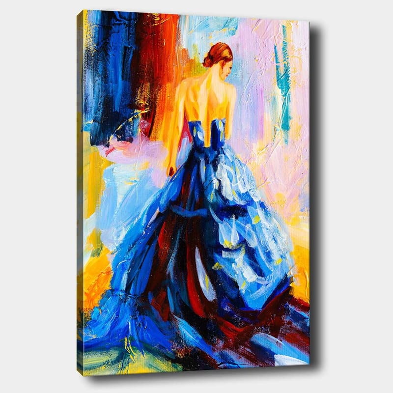 Lærred 70x100 cm - Elegant kvinde i en smuk kjole stående med ryggen mod beskueren, Mørkeblå / Rød / Gul