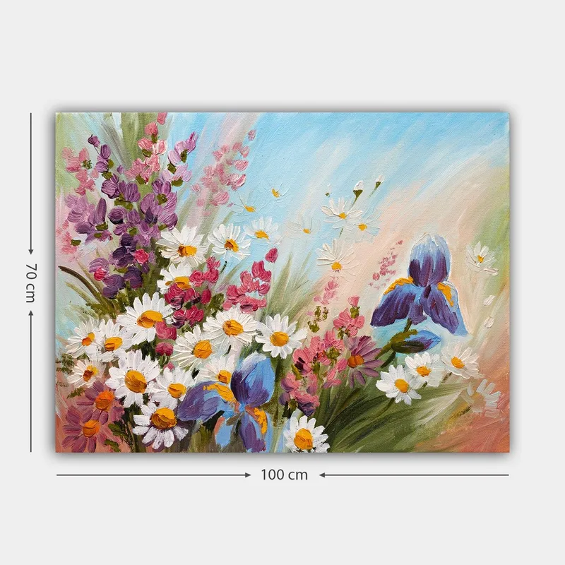 Lærred 70x100 cm - Farverig blomsterbuket, inklusive iris og margueritter, der indfanger en livlig sommerstemning - Lilla / Hvid / Grøn - Boligtilbehør - Billeder & kunst - Billeder på lærred