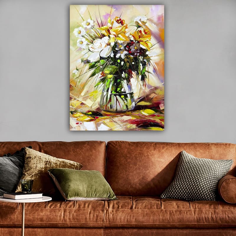 Lærred 70x100 cm - Farverig blomsterbuket i en glasvase - Gul / Hvid / Grøn - Boligtilbehør - Billeder & kunst - Billeder på lærred