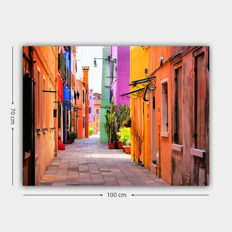 Lærred 70x100 cm - Farverig gyde med livlige huse i forskellige nuancer - Orange / Lilla / Grøn - Boligtilbehør - Billeder & kunst - Billeder på lærred