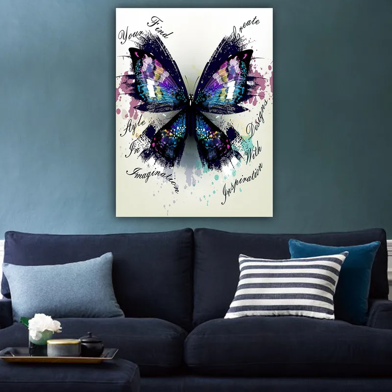 Lærred 70x100 cm - Farverig sommerfugl med detaljerede vinger, der symboliserer kreativitet og inspiration - Lilla / Blå / Sort - Boligtilbehør - Billeder & kunst - Billeder på lærred