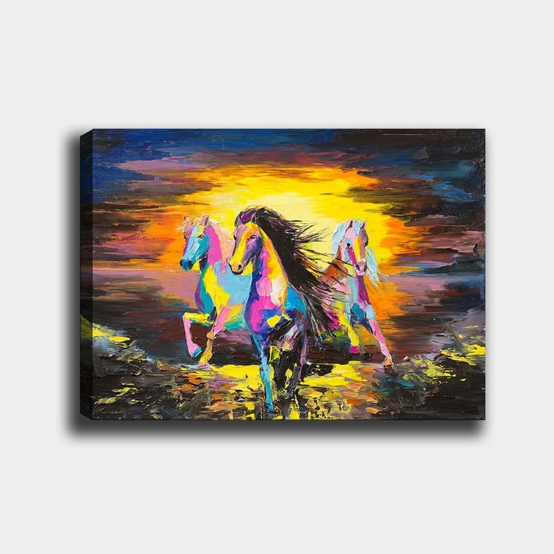 Lærred 70x100 cm - Farverige heste galoperer mod en lys baggrund, Lyserød / Gul / Blå