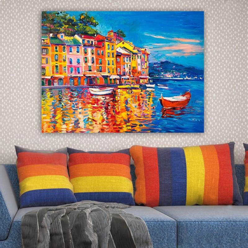 Lærred 70x100 cm - Farverige huse ved en havn med både spejlet i vandet - Blå / Orange / Gul - Boligtilbehør - Billeder & kunst - Billeder på lærred