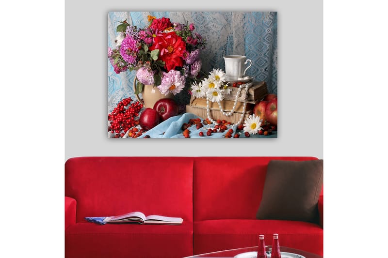 Lærred 70x100 cm - Farverigt stilleben med blomster, frugter og en kop på en stak bøger, Rød / Grøn / Lilla