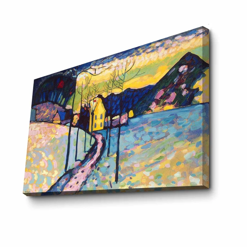 Lærred 70x100 cm - Farverigt vinterlandskab med en vej, der fører til et gult hus omgivet af sne og træer - Blå / Gul / Hvid - Boligtilbehør - Billeder & kunst - Billeder på lærred