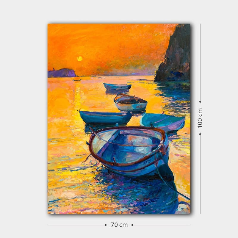 Lærred 70x100 cm - Flere både flyder på en glitrende overflade i solnedgangens varme farver - Orange / Blå / Guld - Boligtilbehør - Billeder & kunst - Billeder på lærred