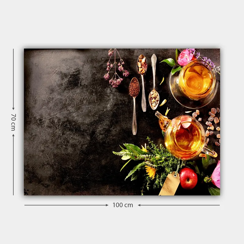Lærred 70x100 cm - Fredfyldt komposition med te, krydderier og blomster, der skaber en indbydende atmosfære - Guld / Grøn / Lyserød - Boligtilbehør - Billeder & kunst - Billeder på lærred