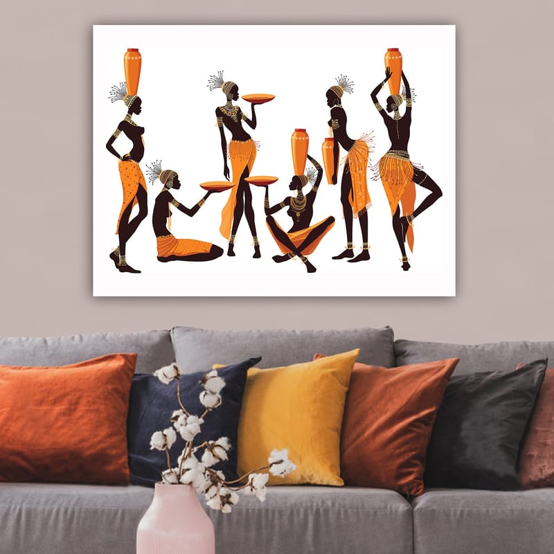 Lærred 70x100 cm - Gruppe af kvinder i traditionelt tøj, der bærer kar og tallerkener - Orange / Sort - Boligtilbehør - Billeder & kunst - Billeder på lærred