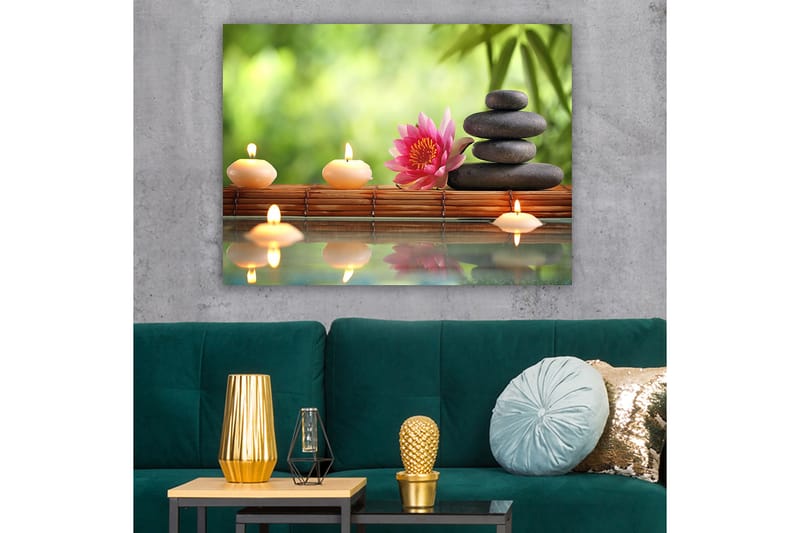 Lærred 70x100 cm - Harmonisk komposition af sten, en lotusblomst og stearinlys, der skaber en rolig og afslappende atmosfære - Lyserød / Sort / Beige - Boligtilbehør - Billeder & kunst - Billeder på lærred