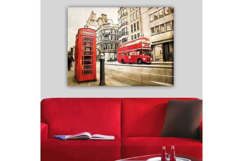 Lærred 70x100 cm - Klassisk rød telefonboks og en rød dobbeltdækkerbus på en gade i byen - Rød / Grå - Boligtilbehør - Billeder & kunst - Billeder på lærred