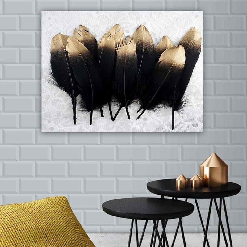 Lærred 70x100 cm - Kollektion af elegante fjer i sort og guld - Sort / Guld - Boligtilbehør - Billeder & kunst - Billeder på lærred