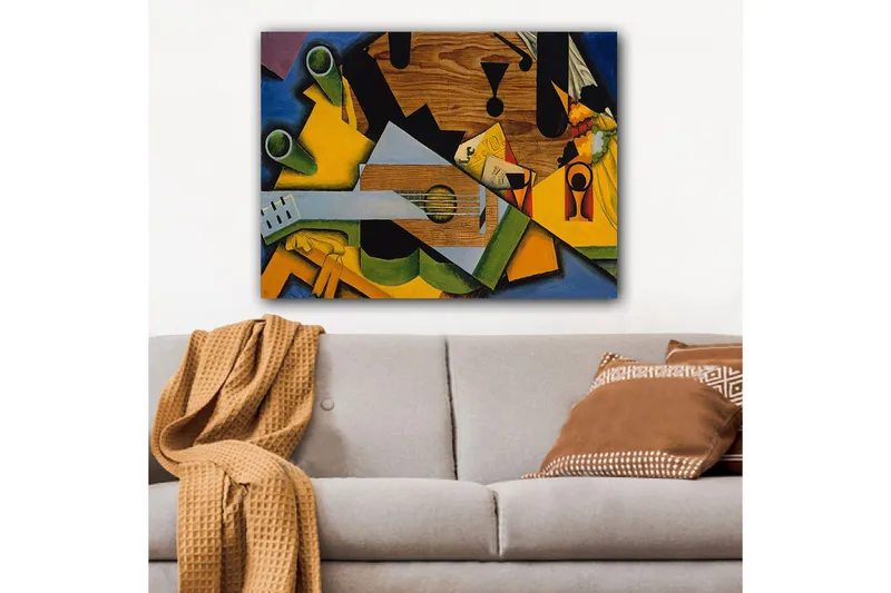 Lærred 70x100 cm - Kubistisk komposition med en guitar og forskellige geometriske former - Grøn / Gul / Blå - Boligtilbehør - Billeder & kunst - Billeder på lærred