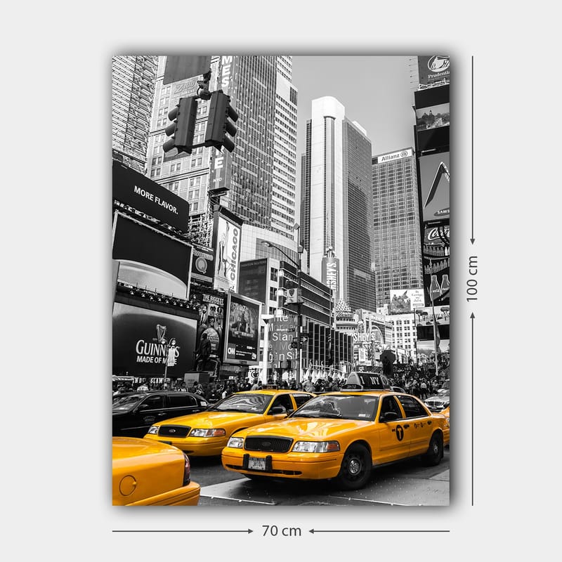 Lærred 70x100 cm - Livligt bybillede med gule taxaer, der dominerer gaden i et bymiljø - Gul / Sort - Boligtilbehør - Billeder & kunst - Billeder på lærred