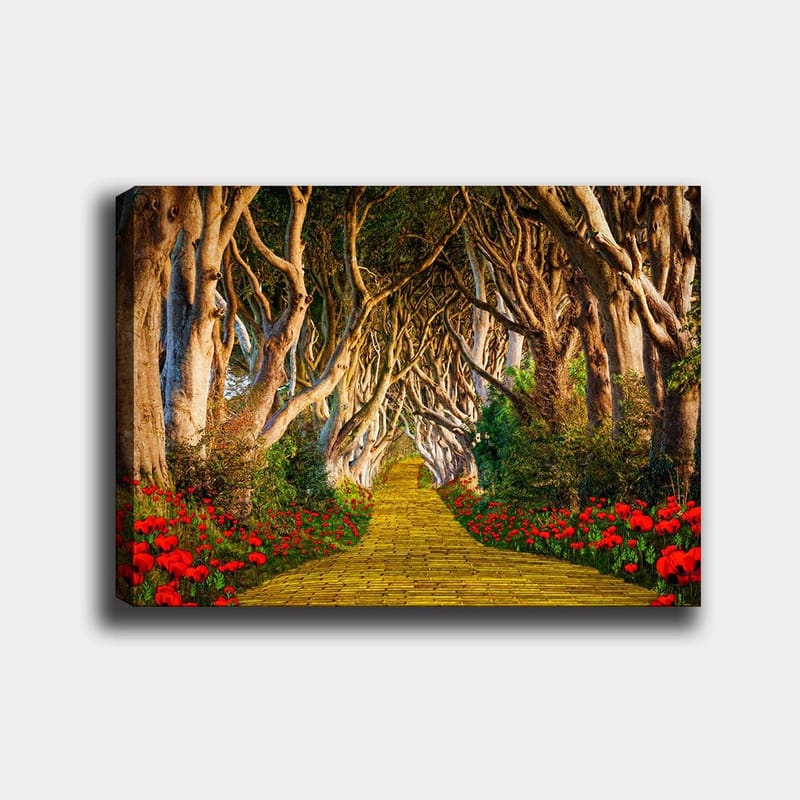 Lærred 70x100 cm - Magisk sti omkranset af blomster, der fører gennem en tunnel af træer, Gul / Grøn / Rød