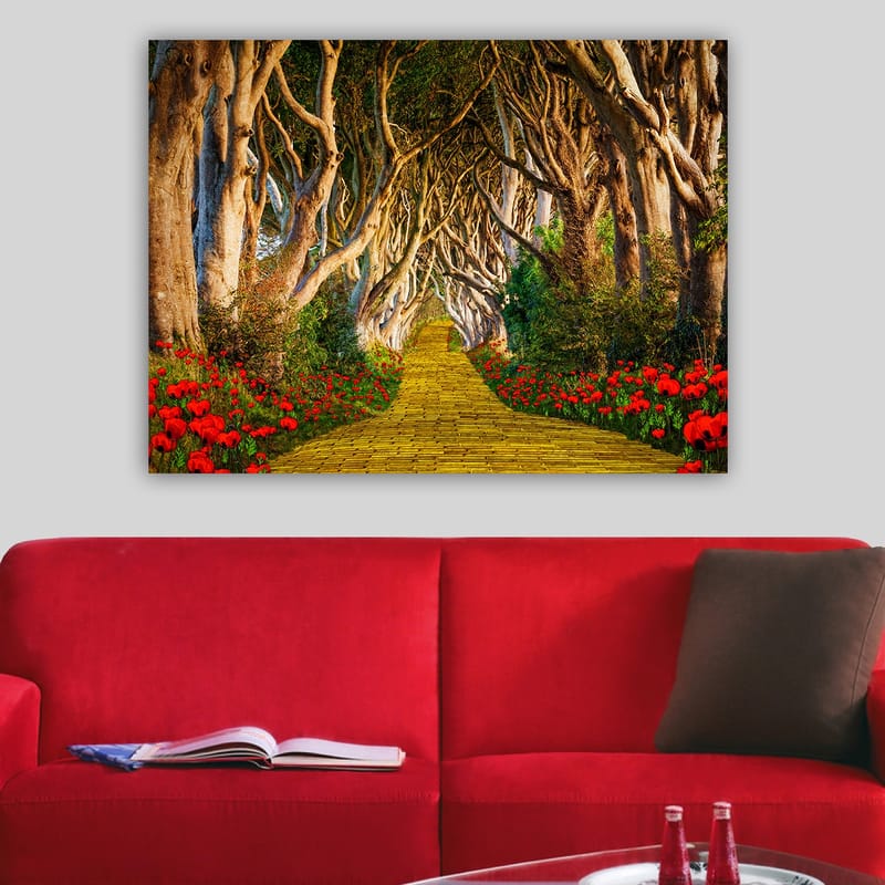Lærred 70x100 cm - Magisk sti omkranset af blomster, der fører gennem en tunnel af træer - Gul / Grøn / Rød - Boligtilbehør - Billeder & kunst - Billeder på lærred