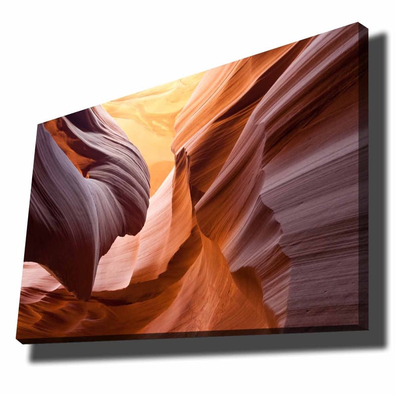 Lærred 70x100 cm - Majestætisk kløft med blødt formede klipper i varme jordfarver, Orange / Rødbrun / Lilla