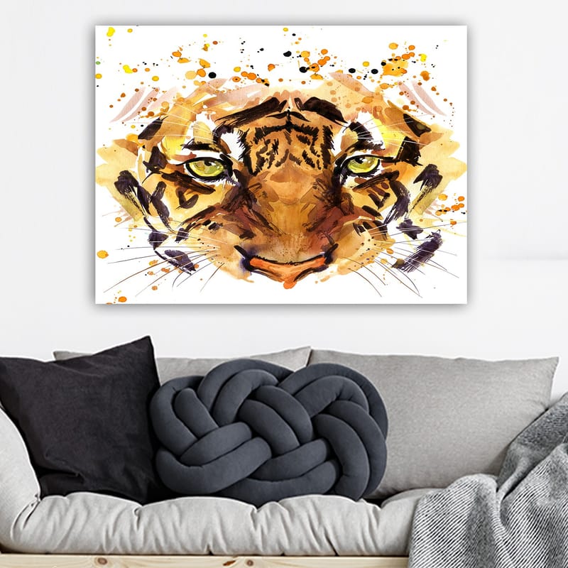 Lærred 70x100 cm - Majestætisk tiger med intense øjne og kraftfulde ansigtstræk - Orange / Brun / Guldfarvet - Boligtilbehør - Billeder & kunst - Billeder på lærred
