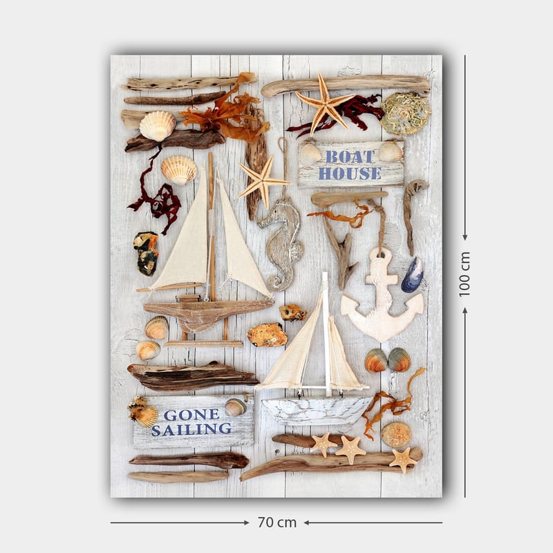 Lærred 70x100 cm - Maritim komposition med sejlbåde, skaller og søstjerner, der skaber en sommerlig atmosfære - Beige / Brun / Blå - Boligtilbehør - Billeder & kunst - Billeder på lærred