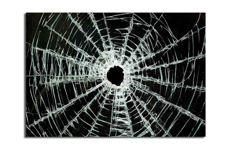 Lærred 70x100 cm - Nærbillede af en revnet glasrude med et hul i midten og revner, der strækker sig udad, Sort / Gennemsigtig