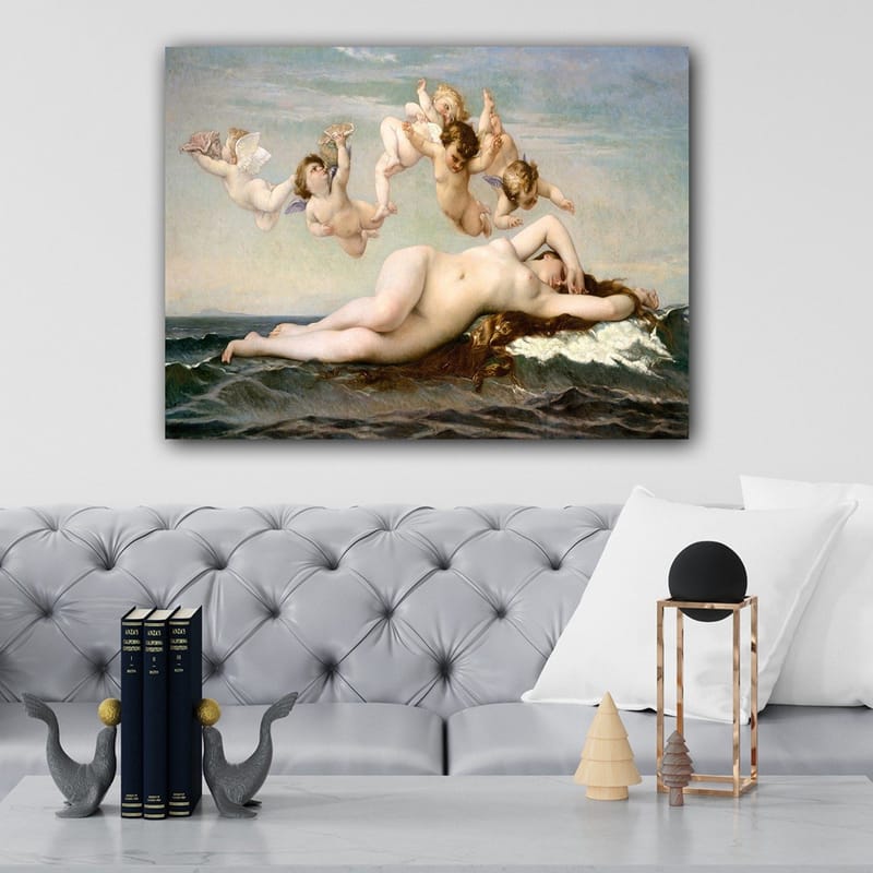 Lærred 70x100 cm - Nøgen kvinde liggende på havets bølger omgivet af legende engle - Beige / Himmelblå / Havgrøn - Boligtilbehør - Billeder & kunst - Billeder på lærred