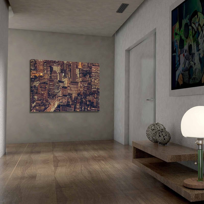 Lærred 70x100 cm - Natudsigt over en storby med funklende lys fra bygninger og gader - Mørkeblå / Guld / Grå - Boligtilbehør - Billeder & kunst - Billeder på lærred