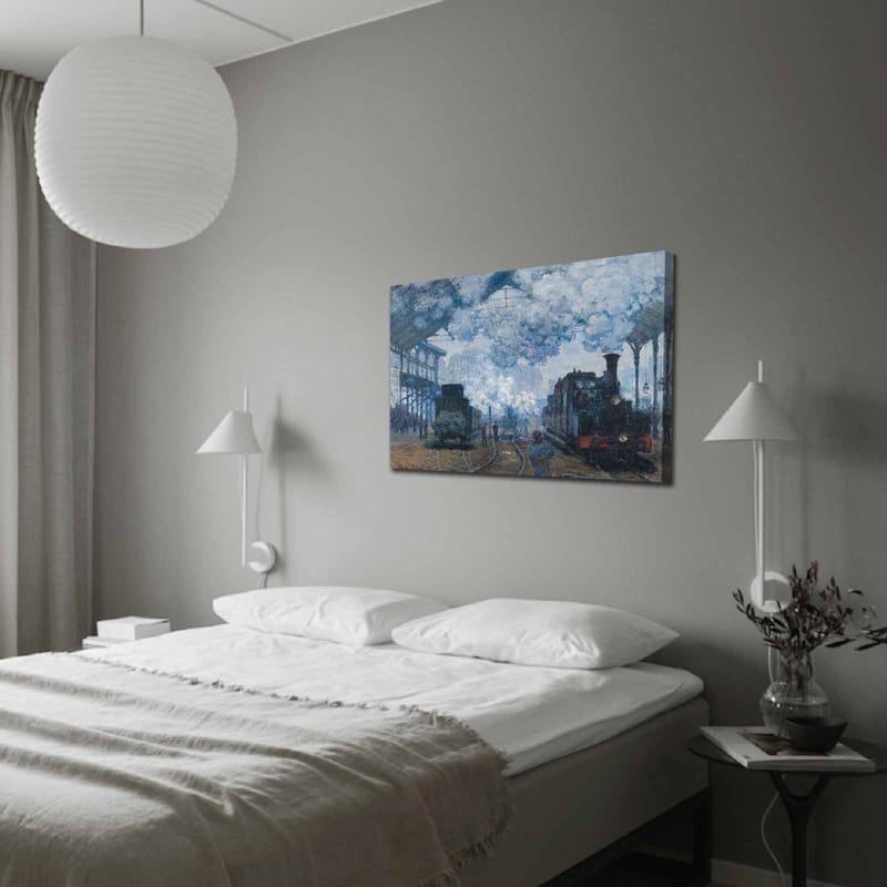 Lærred 70x100 cm - Nostalgisk skildring af en togstation med damplokomotiver og mennesker i bevægelse, Blå / Grå / Brun