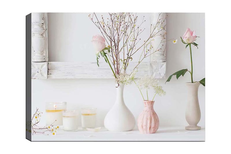 Lærred 70x100 cm - Rolig komposition af blomster i forskellige vaser med en romantisk stemning, Lys pink / Hvid / Beige